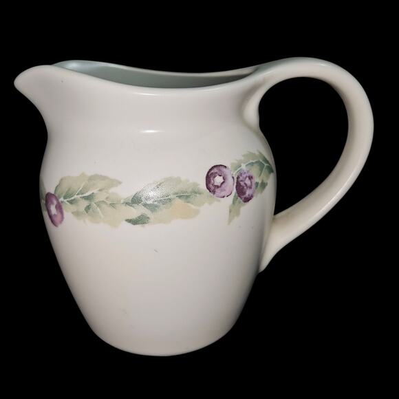 Pfaltzgraff Jamberry Creamer & Lidded Sugar Bowl Set Pat Farrell USA - Picture 2 of 9